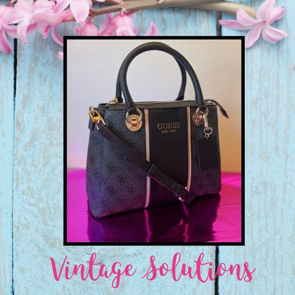 SOLD GUESS Crossbody - Picture 1 of 5